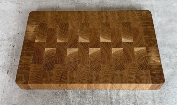 Oak End Grain Chopping Board - Image 2