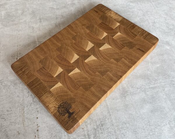 Oak End Grain Chopping Board - Image 9