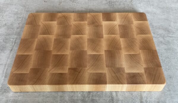 Maple End Grain Chopping Board - Image 3