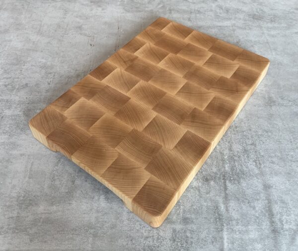 Maple End Grain Chopping Board - Image 5