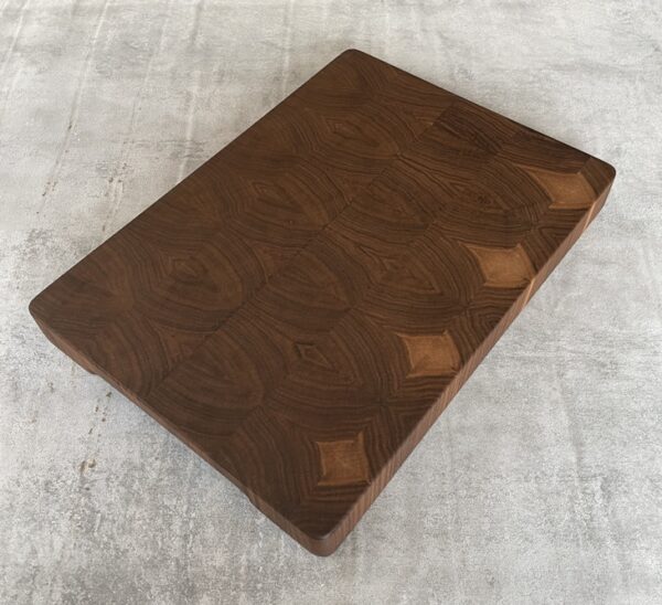 Walnut End Grain Chopping Board - Image 4