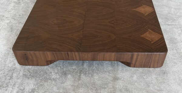 Walnut End Grain Chopping Board - Image 5