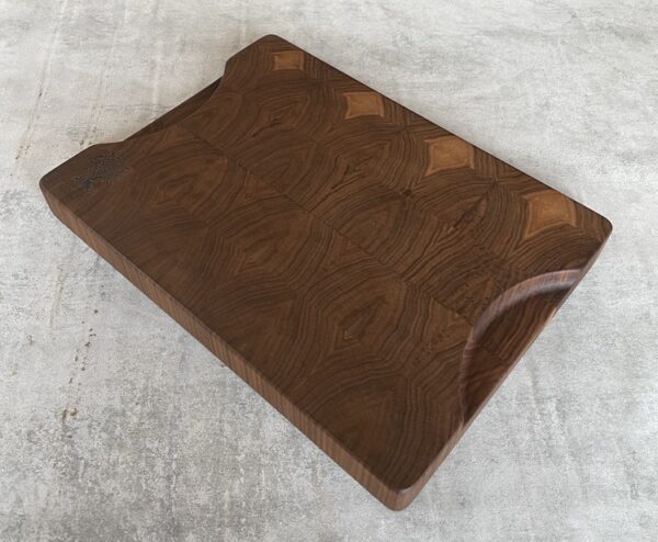 Walnut End Grain Chopping Board - Image 7