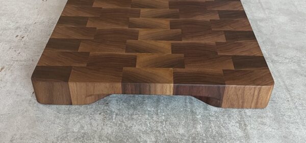 Walnut End Grain Chopping Board - Image 6