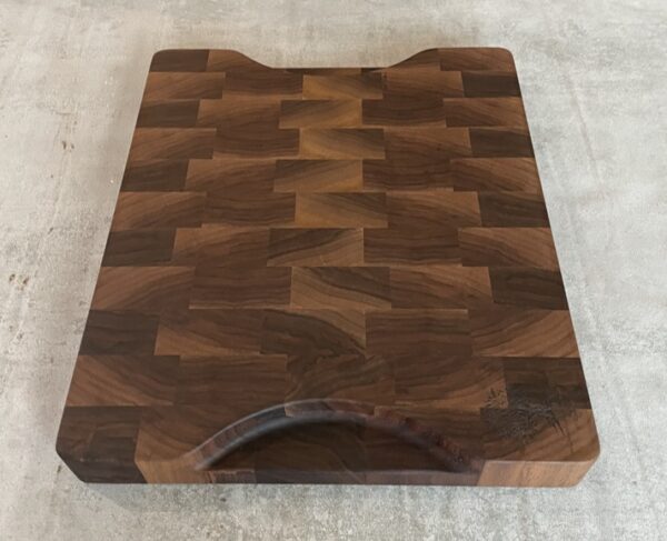 Walnut End Grain Chopping Board - Image 9