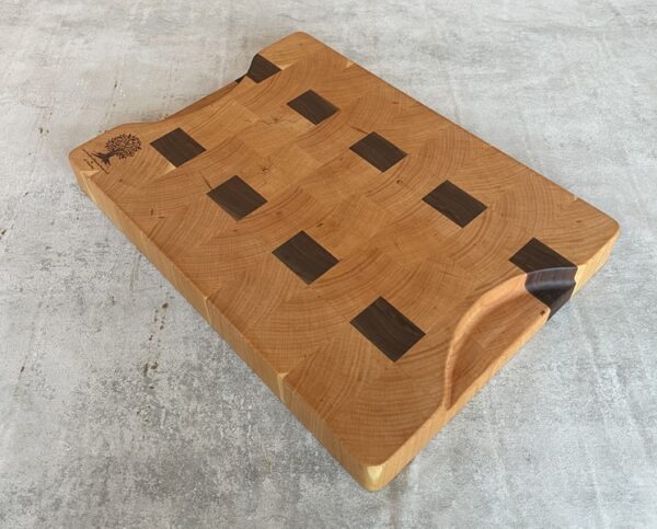 Cherry And Walnut End Grain Chopping Board - Image 8